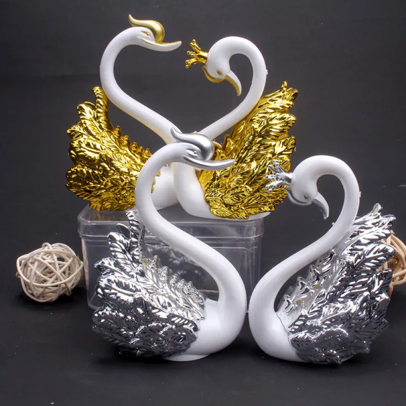 Golden silver swan with crown